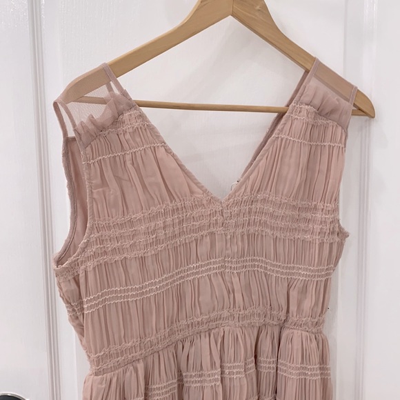 Blush formal dress - Picture 2 of 4